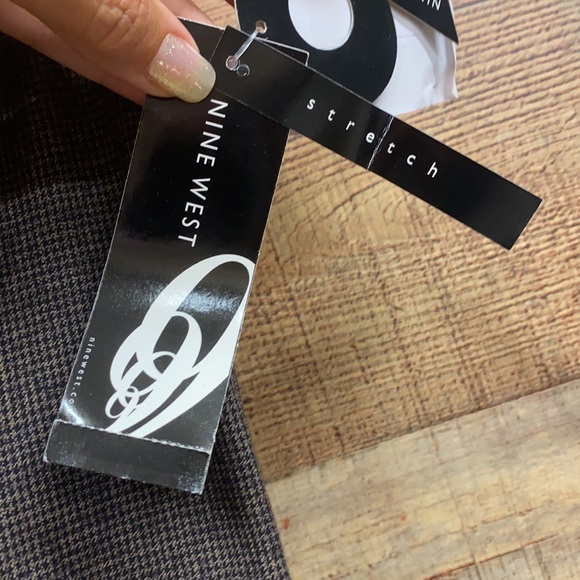 Nine West Front Page Stretch Dress NWT - Picture 5 of 7